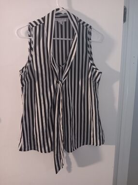 Forever 21 Essentials Black & White Striped Top